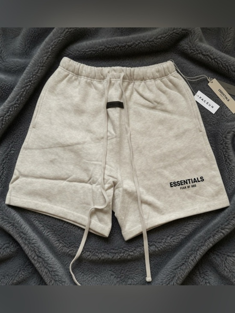 Essentials Fear of God Men’s Shorts Light Oatmeal